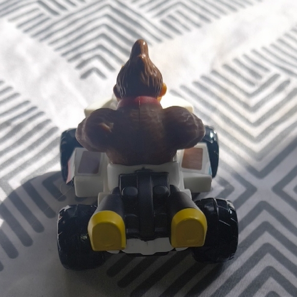Set of 4 Mario Kart 8 Deluxe McDonald's Toys - Mario Luigi Peach Donkey Kong DK - Picture 15 of 16